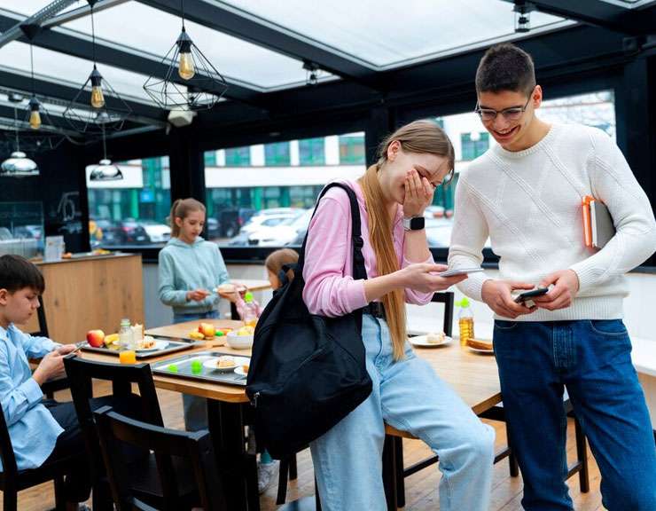 We-Work-With-Schools,-Councils,-Community-Groups,-and-Local-Businesses